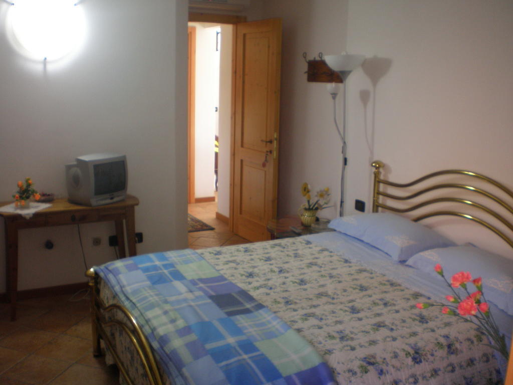Bed & Breakfast Il Giardino Baricella Oda fotoğraf